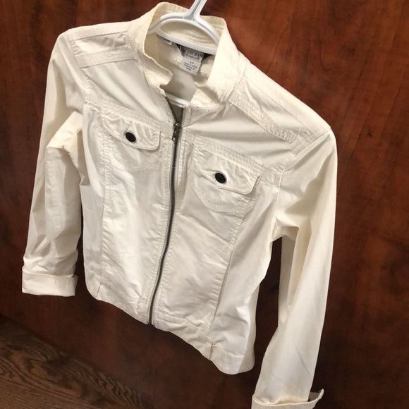 Guess, white light jean jacket, size S - Picture 3 of 4